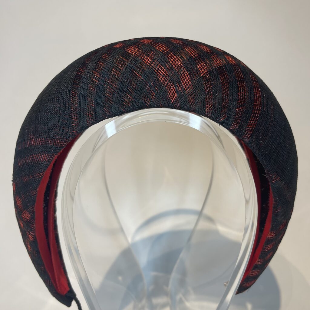 Handmade headband “Linda”, black and coral red checkered sinamay